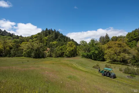 $1,065,000 | 30131 Elkhorn Road, Yorkville, CA 95494