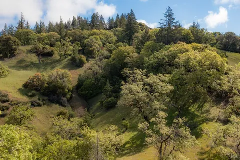 $1,065,000 | 30131 Elkhorn Road, Yorkville, CA 95494