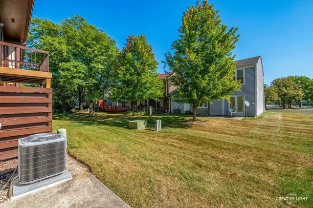 $280,000 | 7419 Canterbury Place, Downers Grove, IL 60516