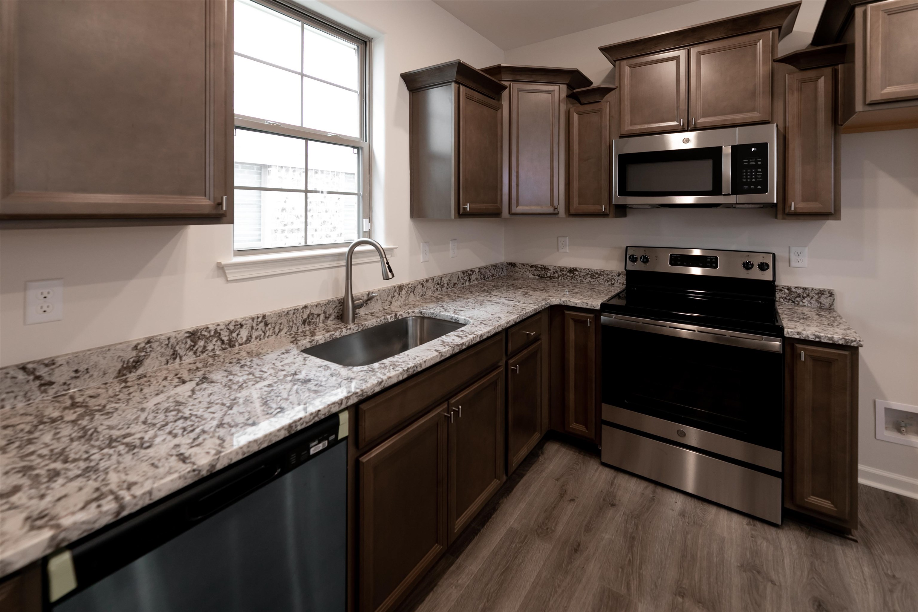10155 Macon Road Cordova, TN 38018 - Photo 5 of 23 Gallery Image 5