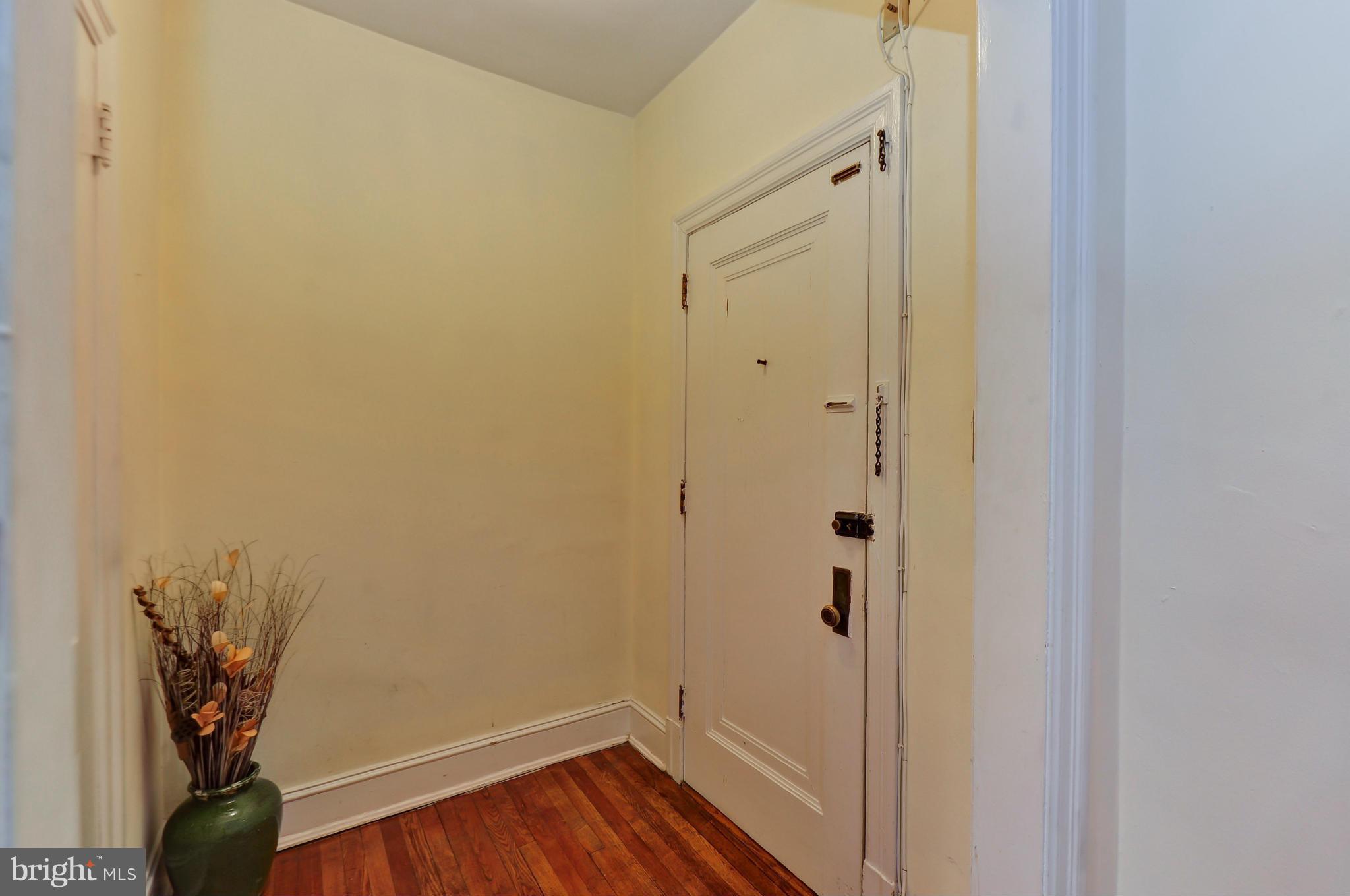 1954 Columbia Road Northwest, Unit 207 Washington, DC 20009 - Photo 7 of 25 Spacious Entry Foyer