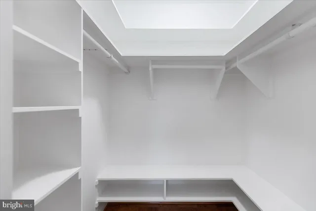 $336,000 | 200 North Maple Avenue, Unit 416, Falls Church, VA 22046