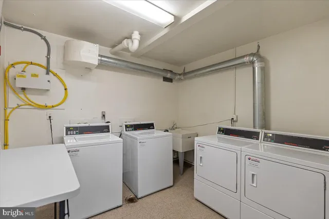 $336,000 | 200 North Maple Avenue, Unit 416, Falls Church, VA 22046