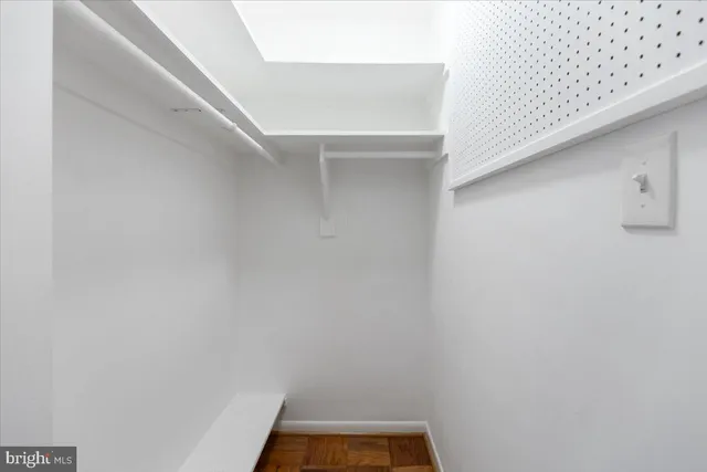 $336,000 | 200 North Maple Avenue, Unit 416, Falls Church, VA 22046