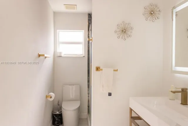 $2,999 | 765 Northwest 77th Street, Miami, FL 33150