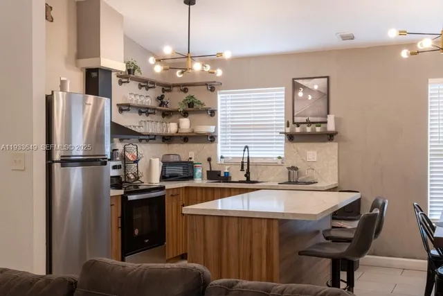 $2,999 | 765 Northwest 77th Street, Miami, FL 33150