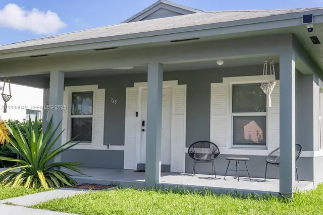 $2,999 | 765 Northwest 77th Street, Miami, FL 33150