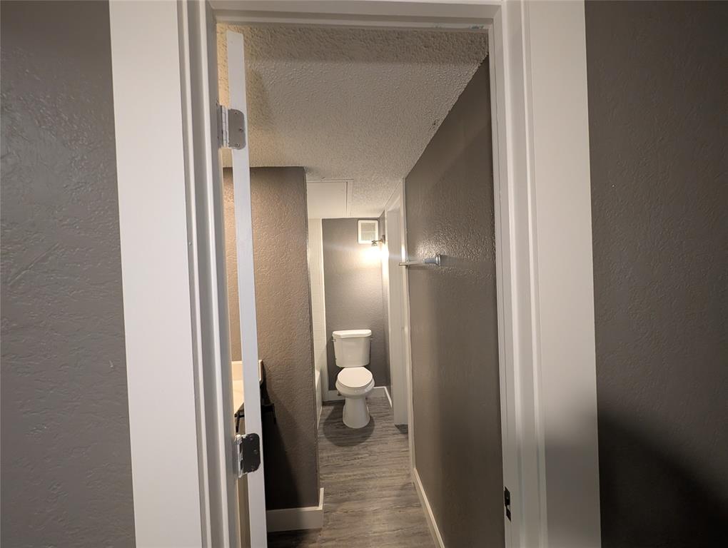 6709 Ridgecrest Court Fort Worth, TX 76133 - Photo 7 of 19