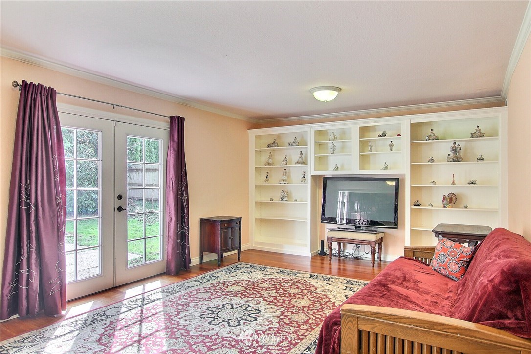 930 218th Place Southeast Bothell, WA 98021 - Photo 20 of 37