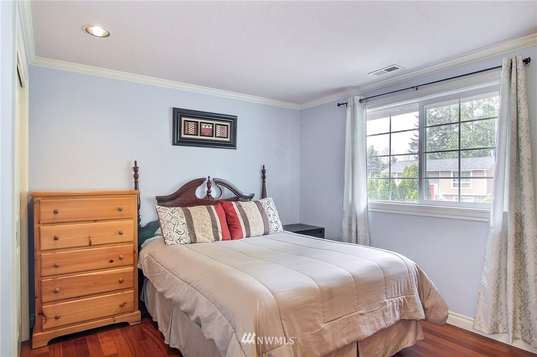 930 218th Place Southeast Bothell, WA 98021 - Photo 27 of 37