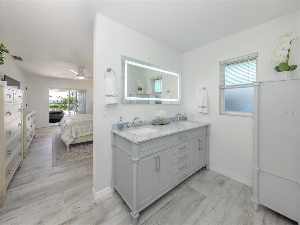 1232 Pine Needle Road Venice, FL 34285 - Photo 34 of 91