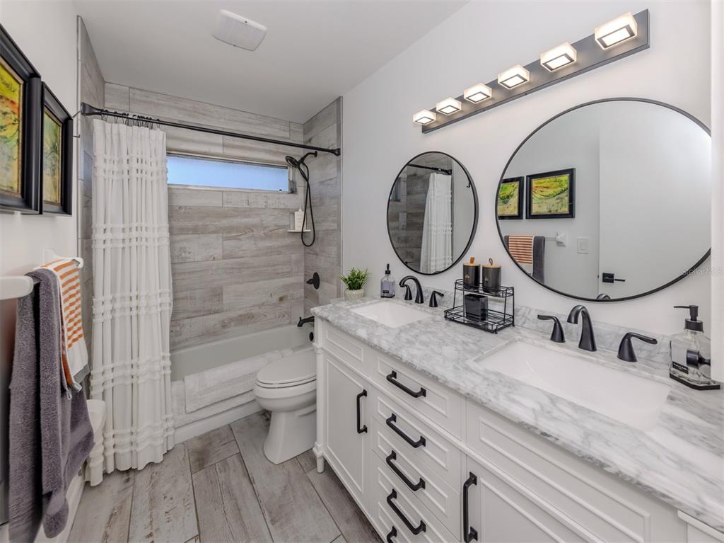 1232 Pine Needle Road Venice, FL 34285 - Photo 7 of 91