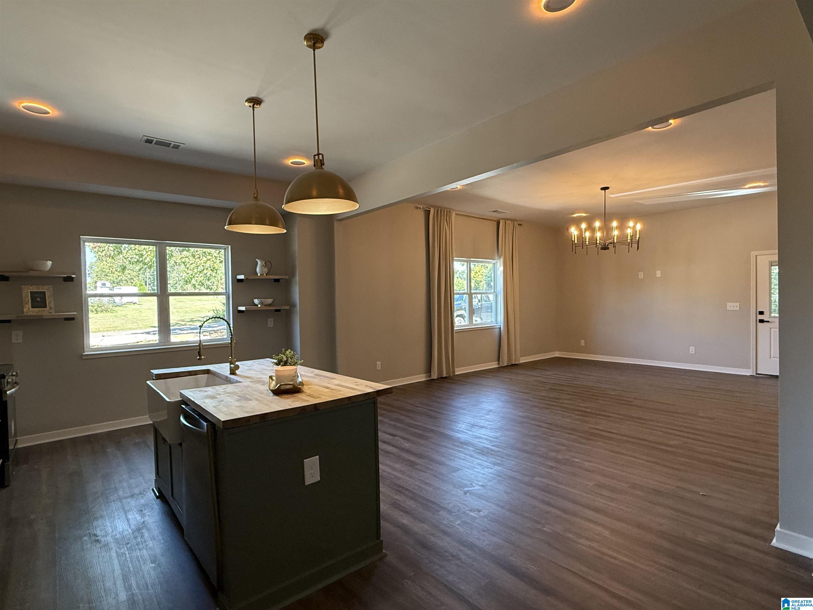 9997 Bankston Road Dora, AL 35062 - Photo 2 of 28