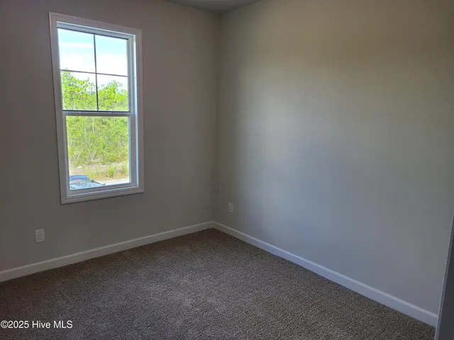 $1,750 | 262 Currituck Drive, Holly Ridge, NC 28445