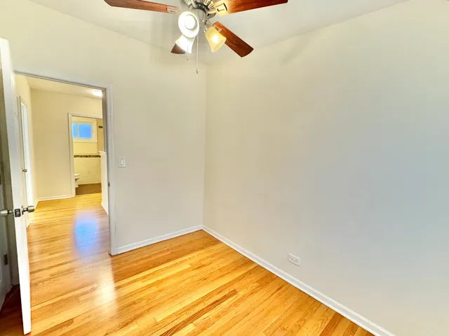 $2,600 | 9038 Niles Center Road, Skokie, IL 60076