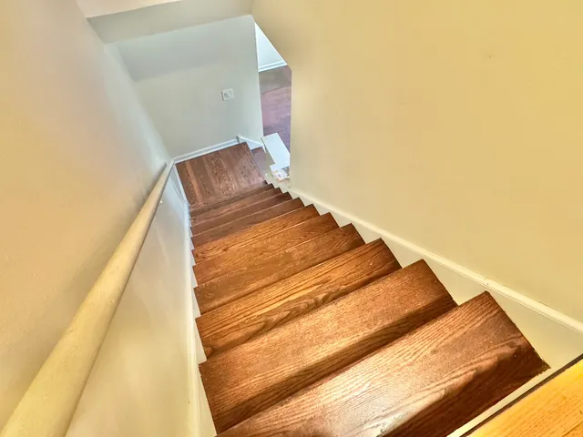 $2,600 | 9038 Niles Center Road, Skokie, IL 60076