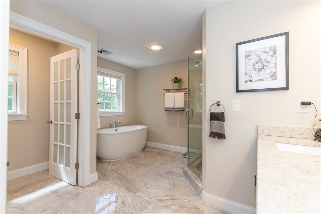 14 Sarah Street Burlington, MA 01803 - Photo 23 of 42