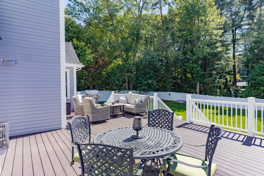 14 Sarah Street Burlington, MA 01803 - Photo 40 of 42