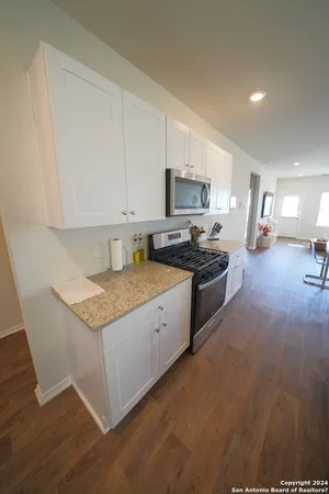 $2,300 | 6611 Copper King Street, San Antonio, TX 78252