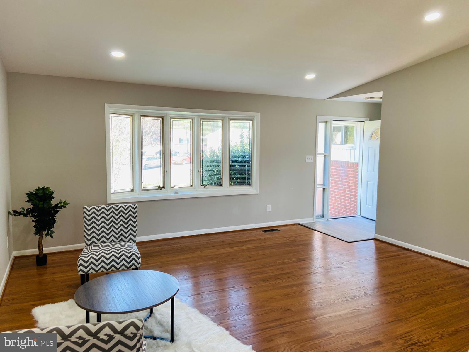 3701 Byron Road Baltimore, MD 21244 - Photo 12 of 20