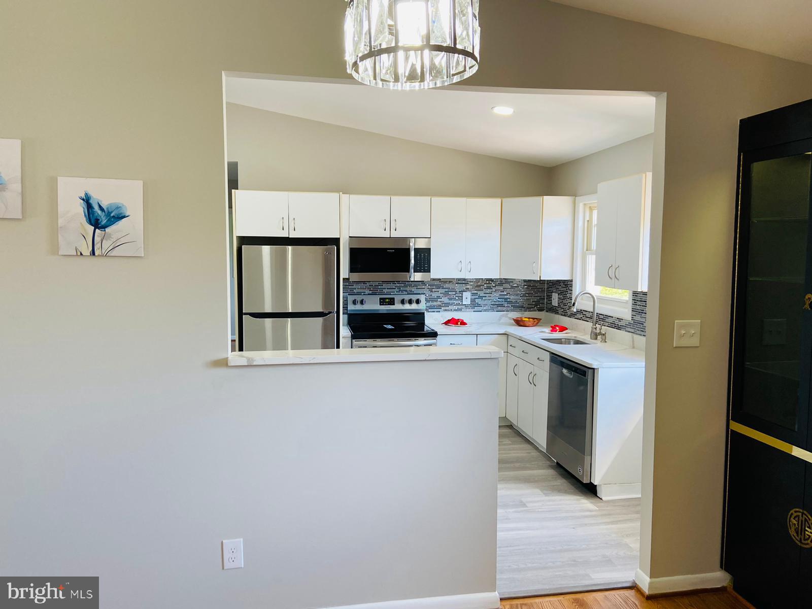 3701 Byron Road Baltimore, MD 21244 - Photo 3 of 20