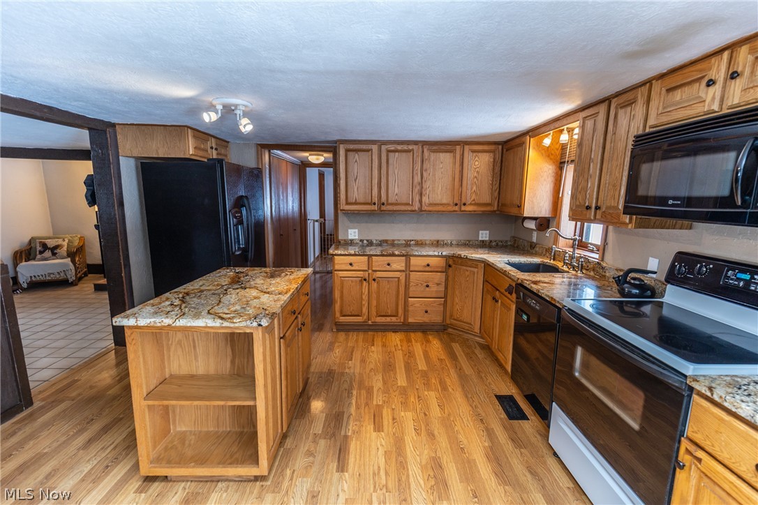 6499 Neff Road Valley City, OH 44280 - Photo 12 of 35 Gallery Image 12