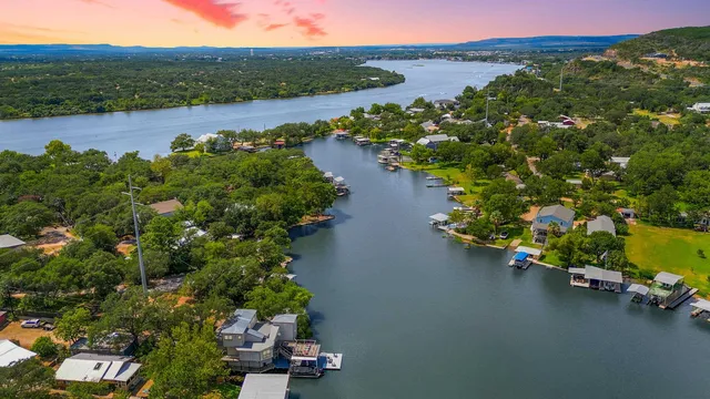 $798,000 | 815 County Road 126, Kingsland, TX 78639