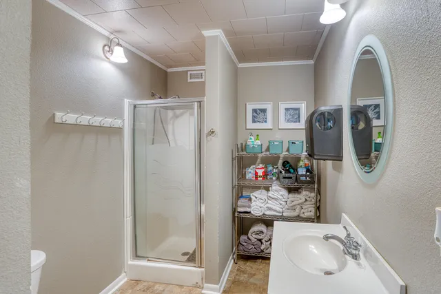 $798,000 | 815 County Road 126, Kingsland, TX 78639