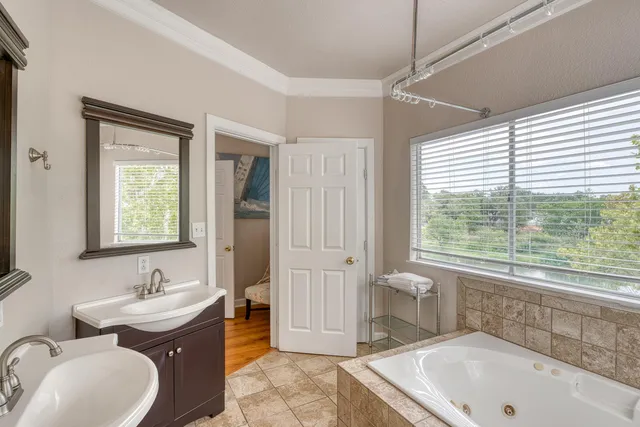 $798,000 | 815 County Road 126, Kingsland, TX 78639