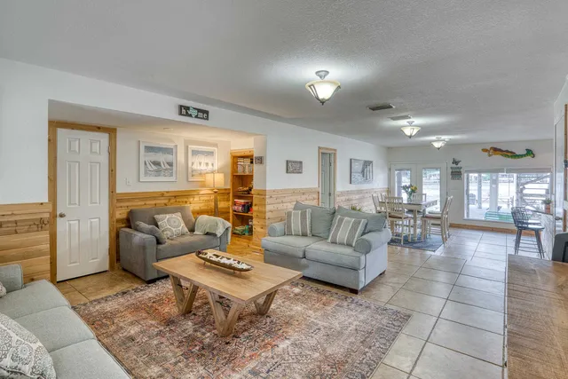 $798,000 | 815 County Road 126, Kingsland, TX 78639