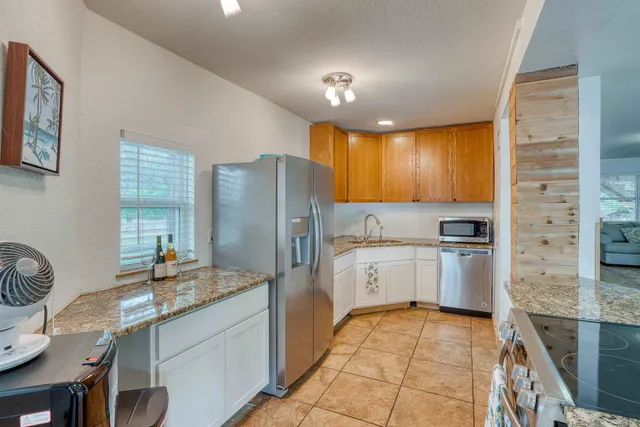 $798,000 | 815 County Road 126, Kingsland, TX 78639