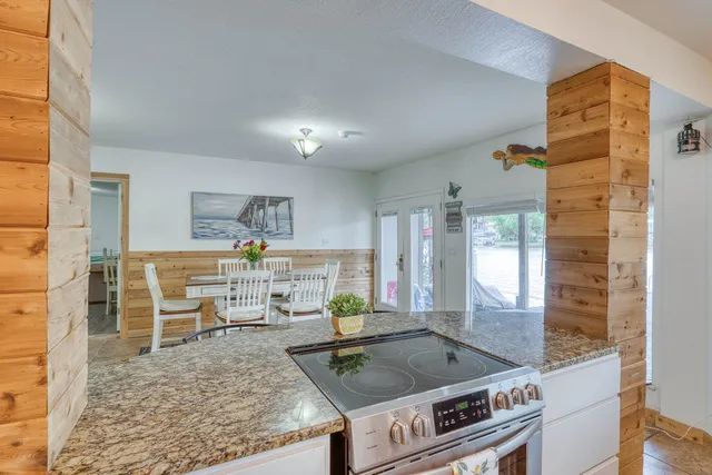 $798,000 | 815 County Road 126, Kingsland, TX 78639