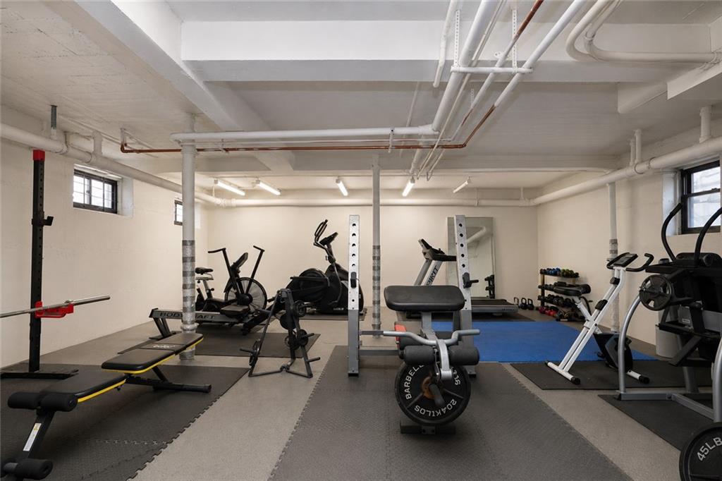 6702 Ridge Boulevard, Unit 4H Brooklyn, NY 11220 - Photo 27 of 33