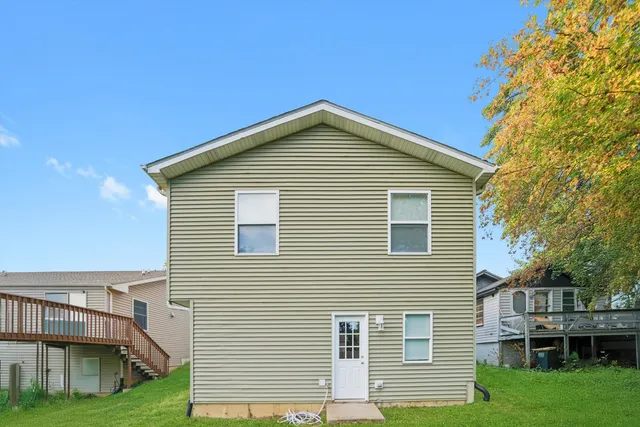 $299,999 | 26183 West Wooster Lake Avenue, Ingleside, IL 60041