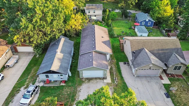 $299,999 | 26183 West Wooster Lake Avenue, Ingleside, IL 60041