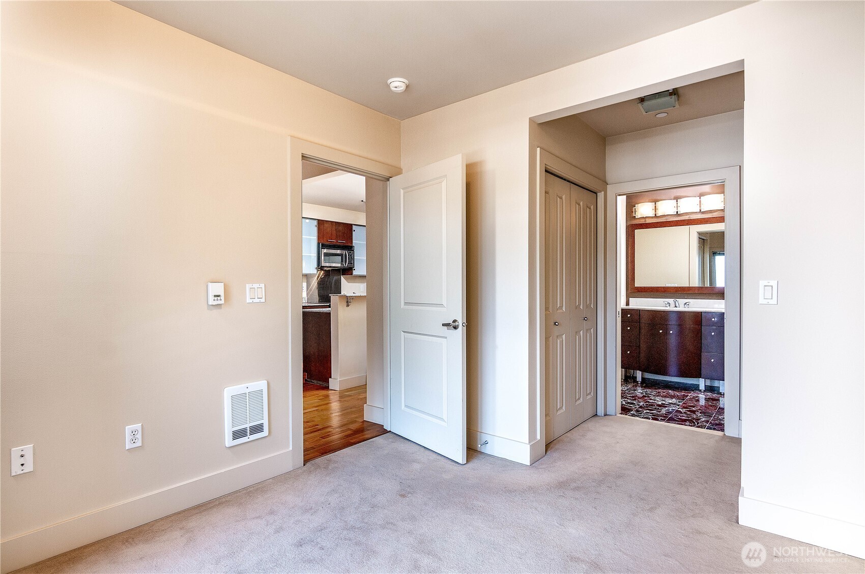 159 Denny Way, Unit 214 Seattle, WA 98109 - Photo 10 of 16