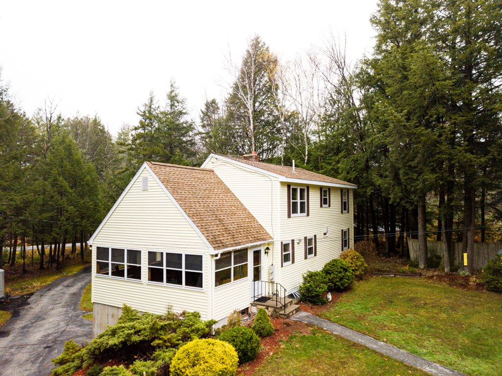 131 Bennington Road Hancock, NH 03449 - Photo 2 of 21