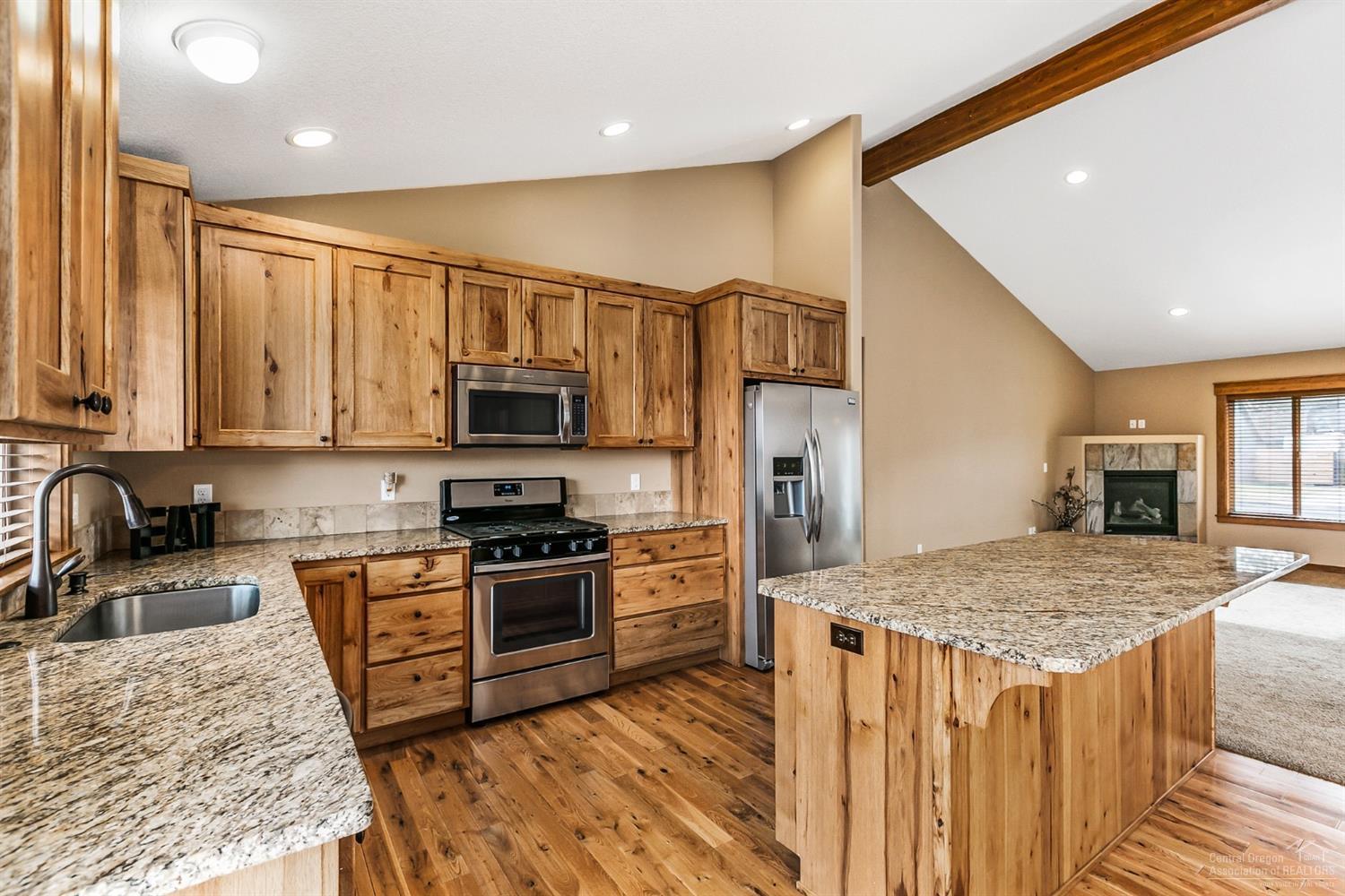 20593 Dylan Loop Bend, OR 97702 - Photo 6 of 22 Additional Photo