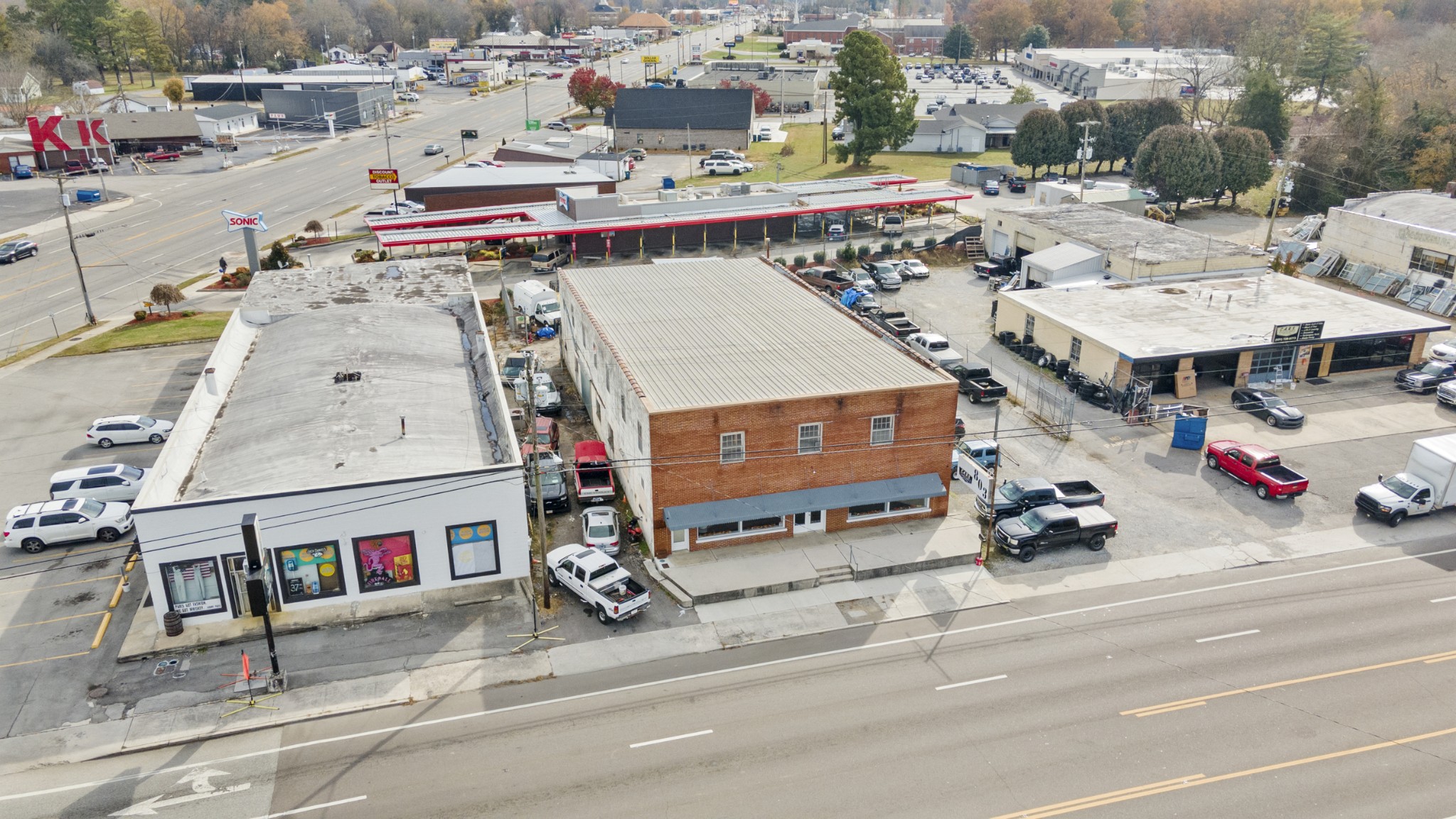 803 McArthur Street Manchester, TN 37355 - Photo 23 of 31 a view of a street with cars