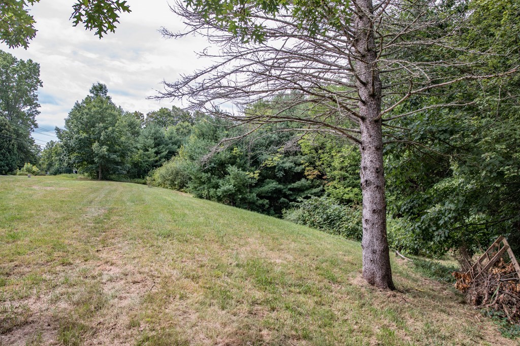 196 Millers Falls Road Northfield, MA 01360 - Photo 5 of 41 Gallery Image 5