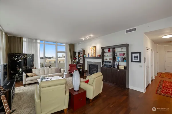 $690,000 | 320 Washington Avenue, Unit 602, Bremerton, WA 98337