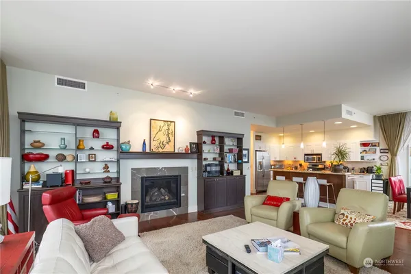 $690,000 | 320 Washington Avenue, Unit 602, Bremerton, WA 98337