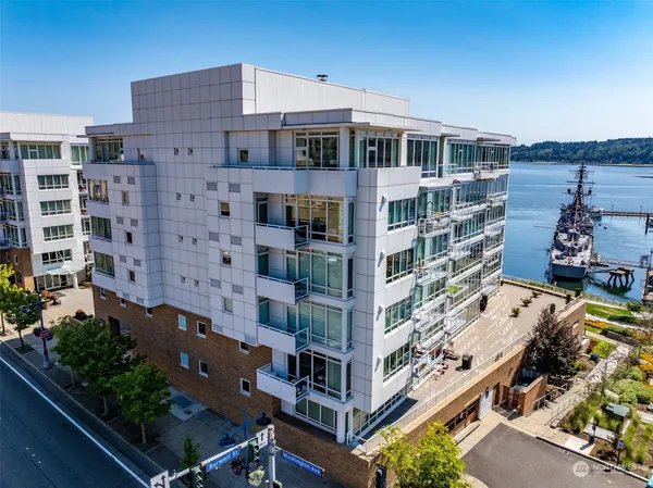 $690,000 | 320 Washington Avenue, Unit 602, Bremerton, WA 98337