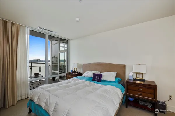 $690,000 | 320 Washington Avenue, Unit 602, Bremerton, WA 98337