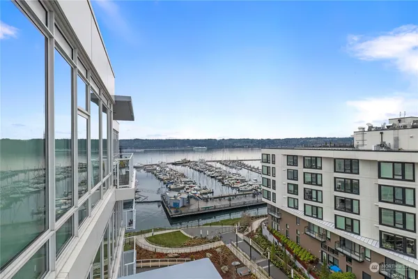 $690,000 | 320 Washington Avenue, Unit 602, Bremerton, WA 98337