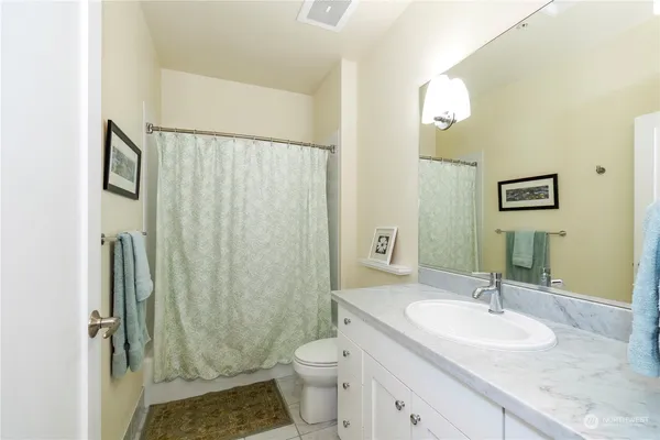 $690,000 | 320 Washington Avenue, Unit 602, Bremerton, WA 98337