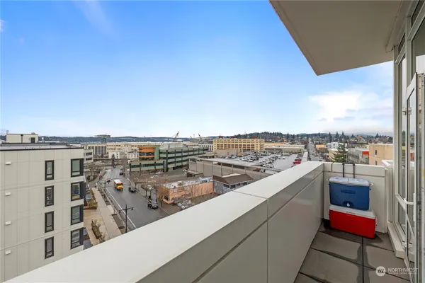 $690,000 | 320 Washington Avenue, Unit 602, Bremerton, WA 98337