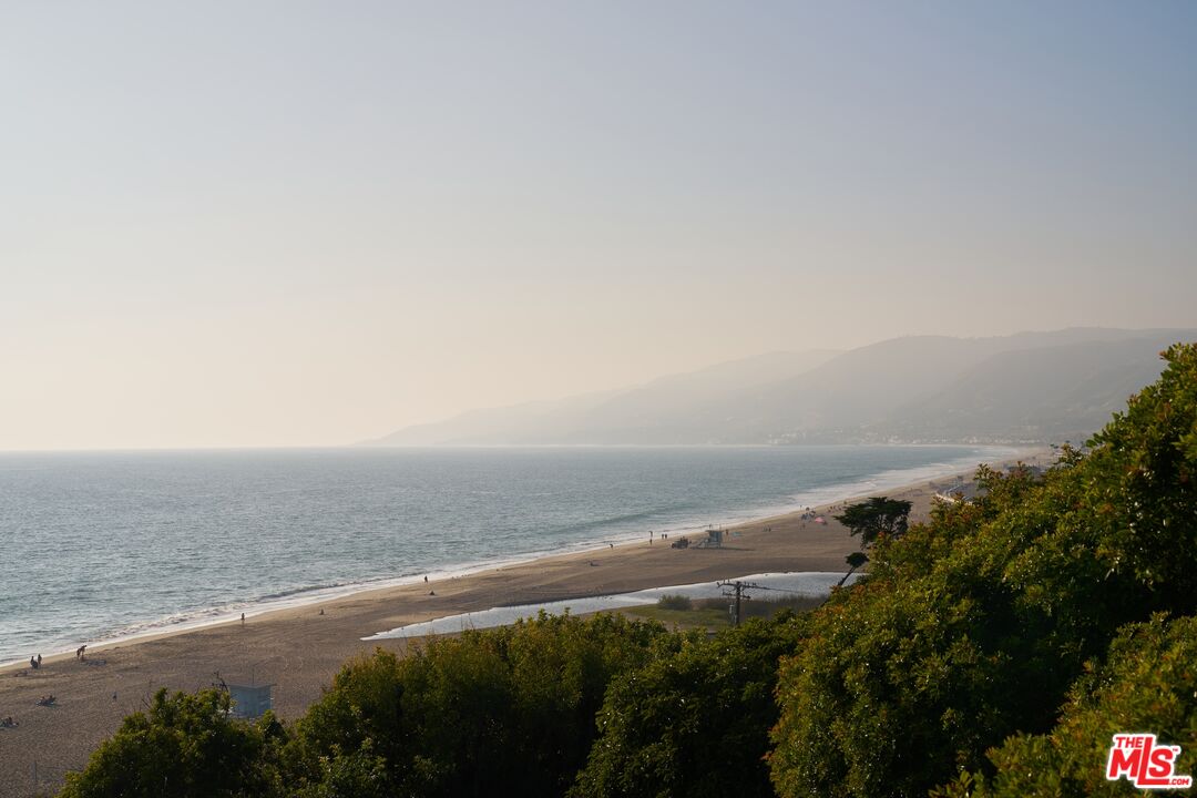 29500 Heathercliff Road, Unit 288 Malibu, CA 90265 - Photo 26 of 26 a view of an ocean