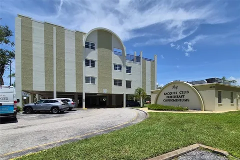 $2,100 | 4681 1st Street Northeast, Unit 209, St. Petersburg, FL 33703