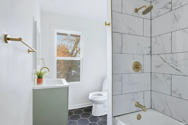 $144,995 | 1307 West Wildwood Avenue, Fort Wayne, IN 46807